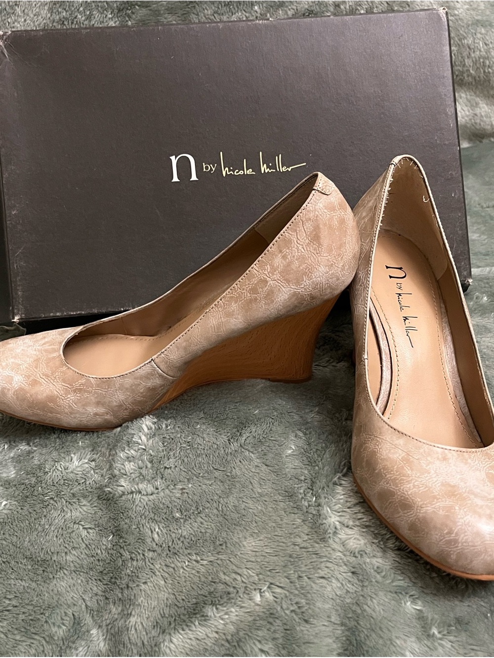 Nicole Miller Faux Wood Wedge Pumps